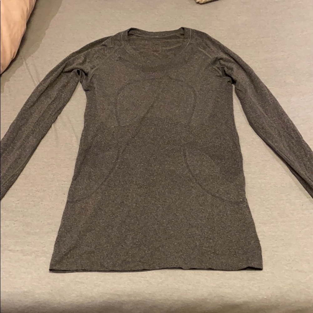 Grey lulu lemon long sleeve